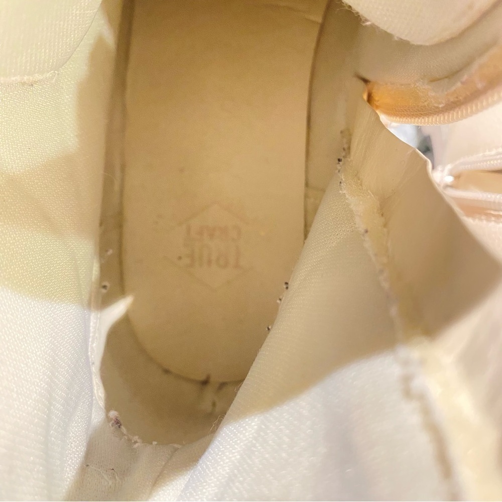 TRUE CRAFT women's size 9 Raylee Hiker boots lace up Ivory smooth round toe - Picture 4 of 12